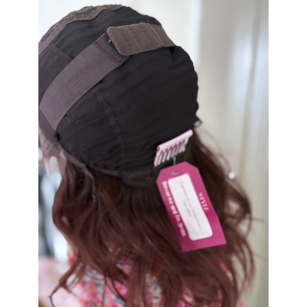Chelsey Smith Crowns “Sharpay short” Macchiato Wig New - Picture 8 of 8